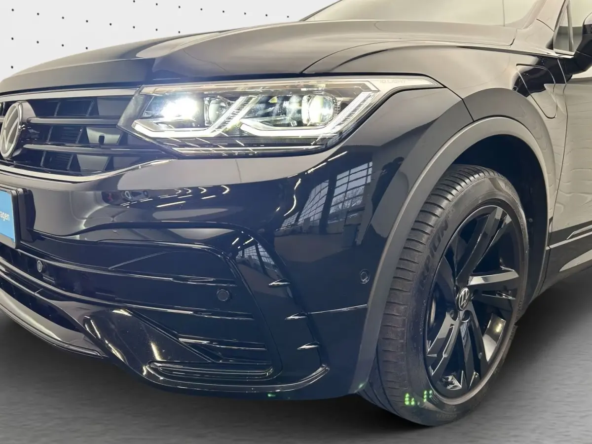 1.4 TSI eHybrid R-Line BLACK ST. ** IQ LIGHT, VIRTUAL, PANORAMA, TREKH, 19-inch LMV ** 1e EIG - UNFALLFREI ** ** INFORMEER OOK NAAR ONZE AANTREKKELIJKE FINANCIAL-LEASE TARIEVEN **