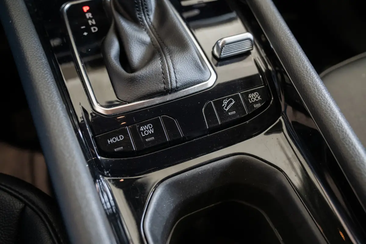4xe 240 Plug-in Hybrid Limited | Navigatie | Climate Controle | Elektrische Achterklep | Keyless | Camera | Apple Carplay & Android Auto |
