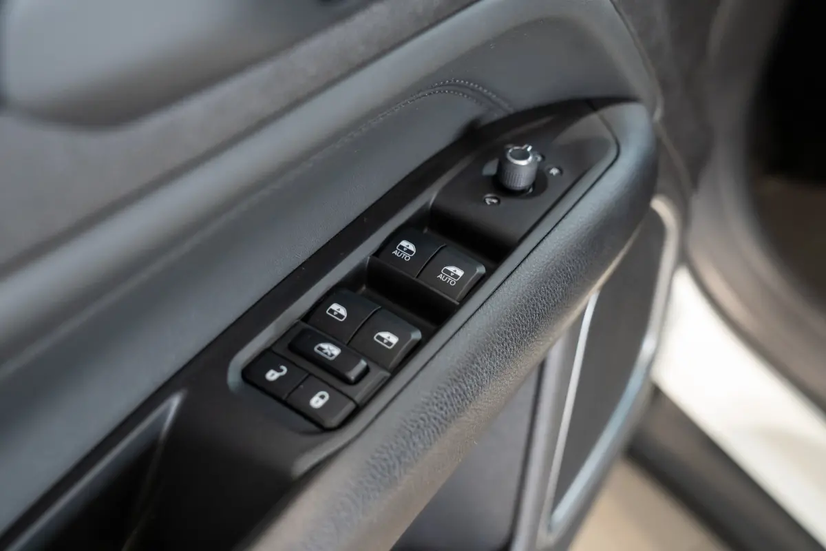 4xe 240 Plug-in Hybrid Limited | Navigatie | Climate Controle | Elektrische Achterklep | Keyless | Camera | Apple Carplay & Android Auto |