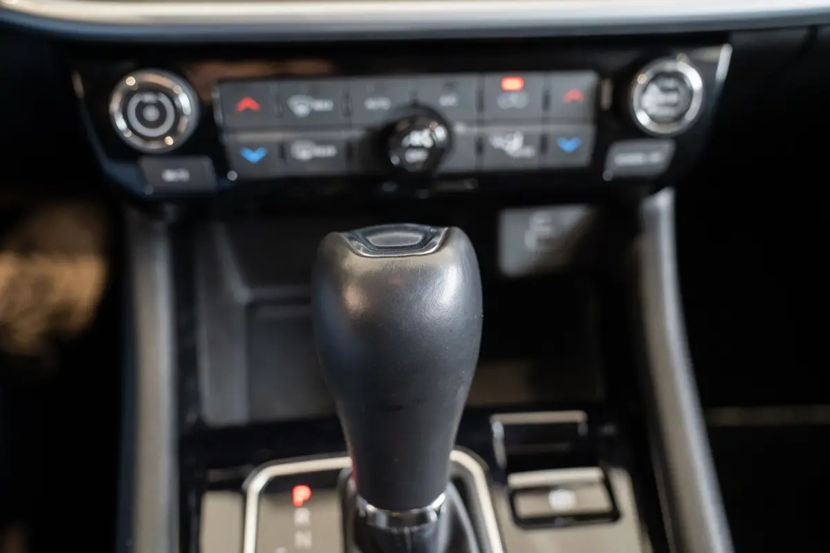 4xe 240 Plug-in Hybrid Limited | Navigatie | Climate Controle | Elektrische Achterklep | Keyless | Camera | Apple Carplay & Android Auto |