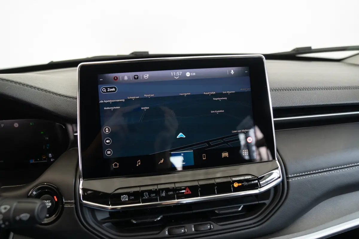 4xe 240 Plug-in Hybrid Limited | Navigatie | Climate Controle | Elektrische Achterklep | Keyless | Camera | Apple Carplay & Android Auto |