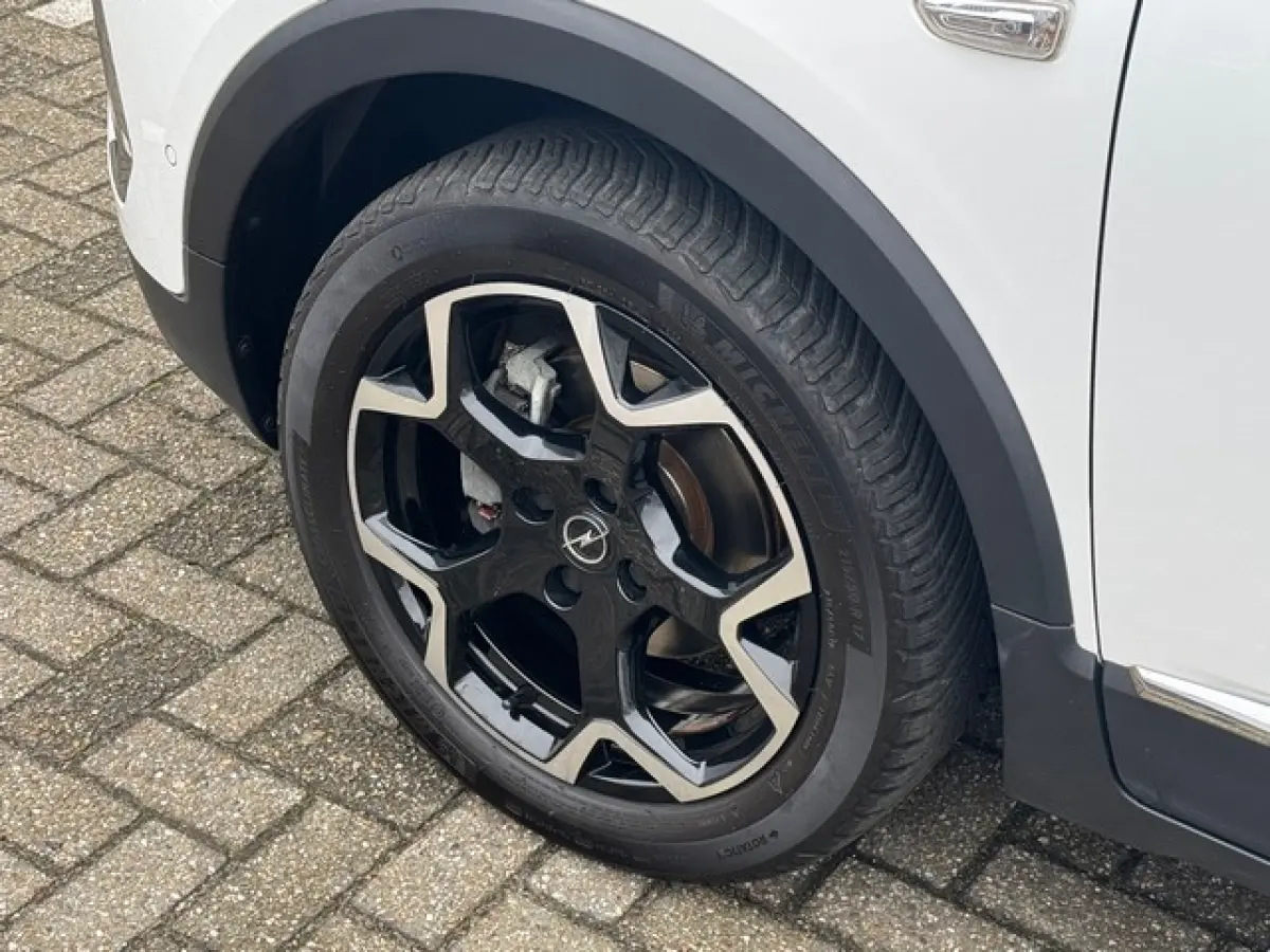 1.2 Turbo Ultimate Automaat met Navi/Camera, AGR/Alcantara, Climate Controle