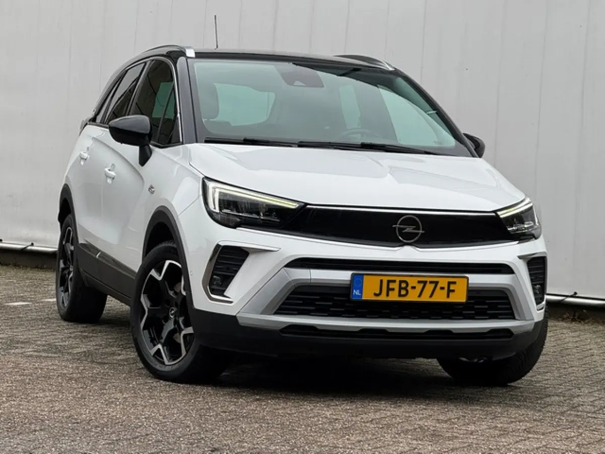 1.2 Turbo Ultimate Automaat met Navi/Camera, AGR/Alcantara, Climate Controle