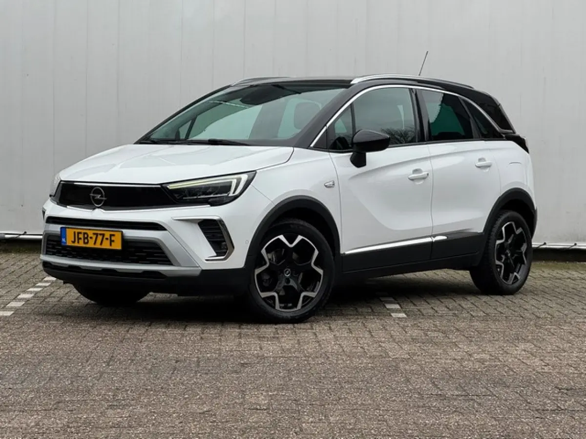 1.2 Turbo Ultimate Automaat met Navi/Camera, AGR/Alcantara, Climate Controle