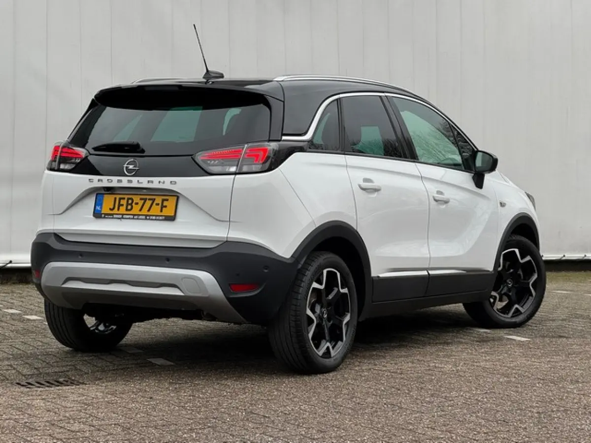 1.2 Turbo Ultimate Automaat met Navi/Camera, AGR/Alcantara, Climate Controle