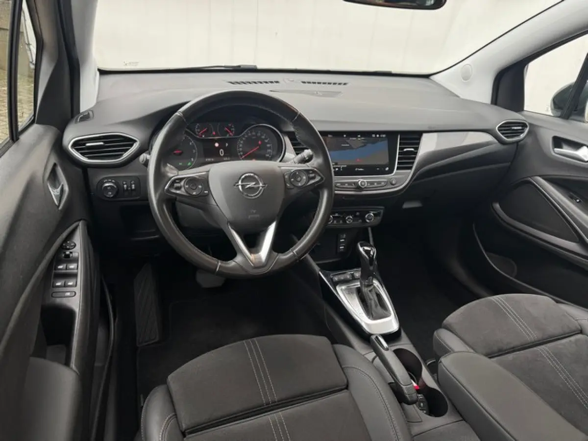 1.2 Turbo Ultimate Automaat met Navi/Camera, AGR/Alcantara, Climate Controle