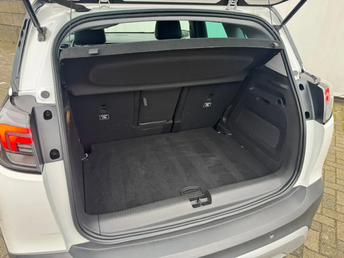 1.2 Turbo Ultimate Automaat met Navi/Camera, AGR/Alcantara, Climate Controle