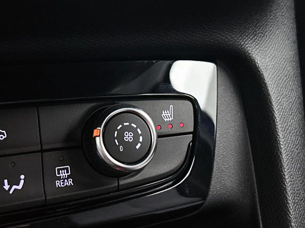 1.2 Hybrid Edition 110pk Automaat | 8 JAAR GARANTIE | Camera | Winterpakket | Cruise Control | Apple Carplay/Android Auto | 16"LMV | LED | Dodehoekdetectie |