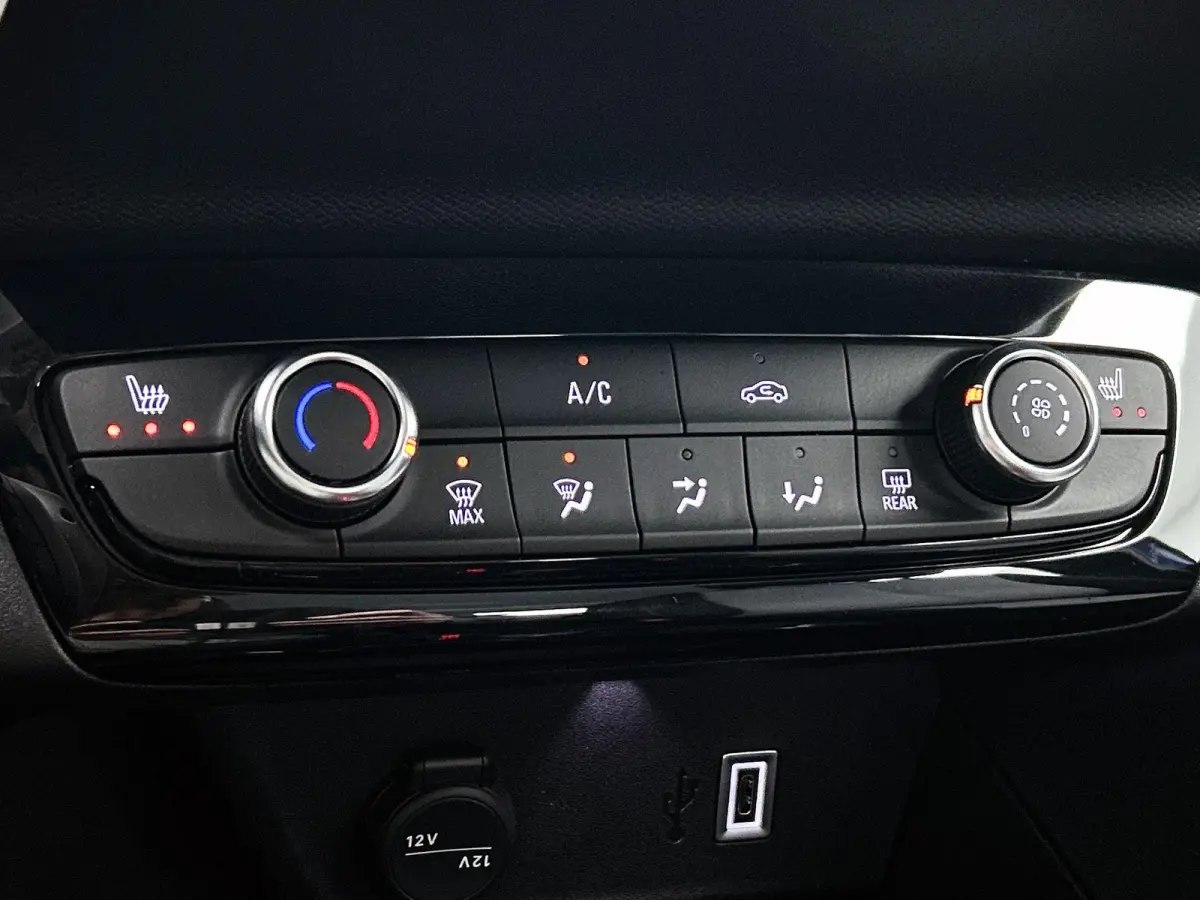 1.2 Hybrid Edition 110pk Automaat | 8 JAAR GARANTIE | Camera | Winterpakket | Cruise Control | Apple Carplay/Android Auto | 16"LMV | LED | Dodehoekdetectie |