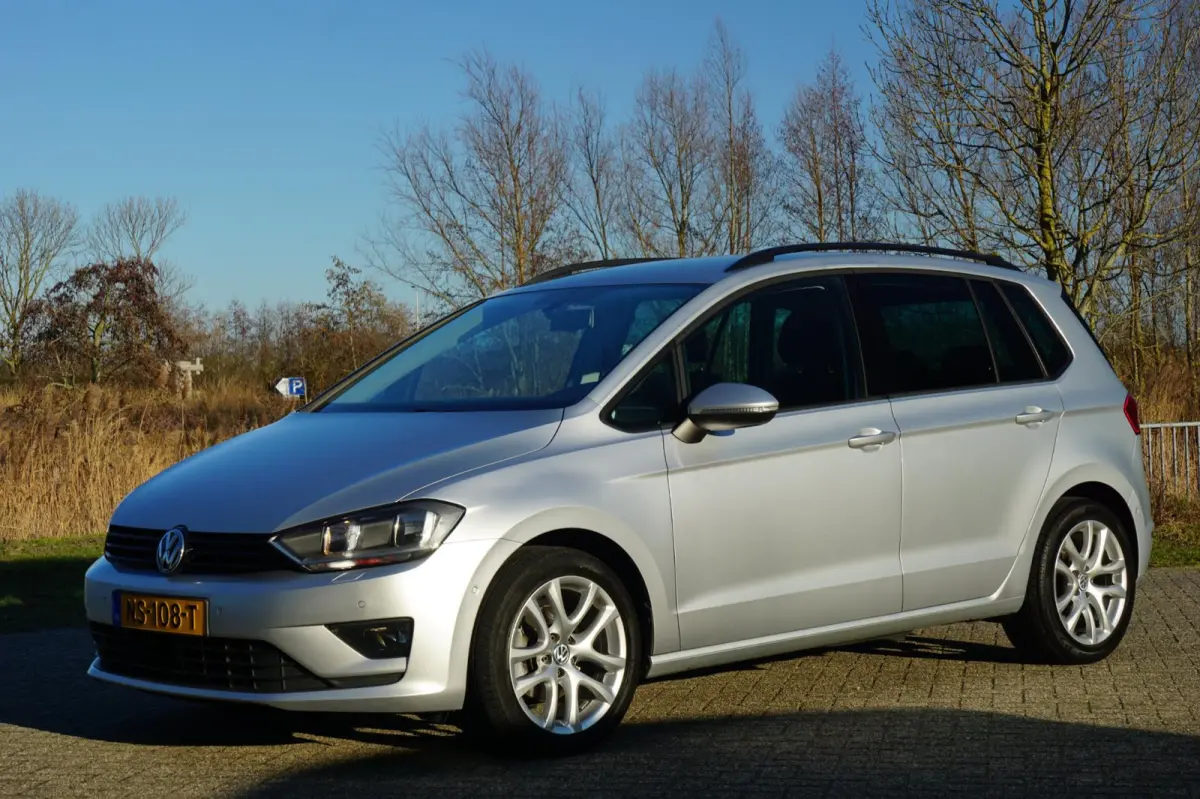 1.6 TDI Comfortline AUTOMAAT | Reflex Silver | Navi/Cruise/Trekhaak/Stoelverwarming - Keurig!