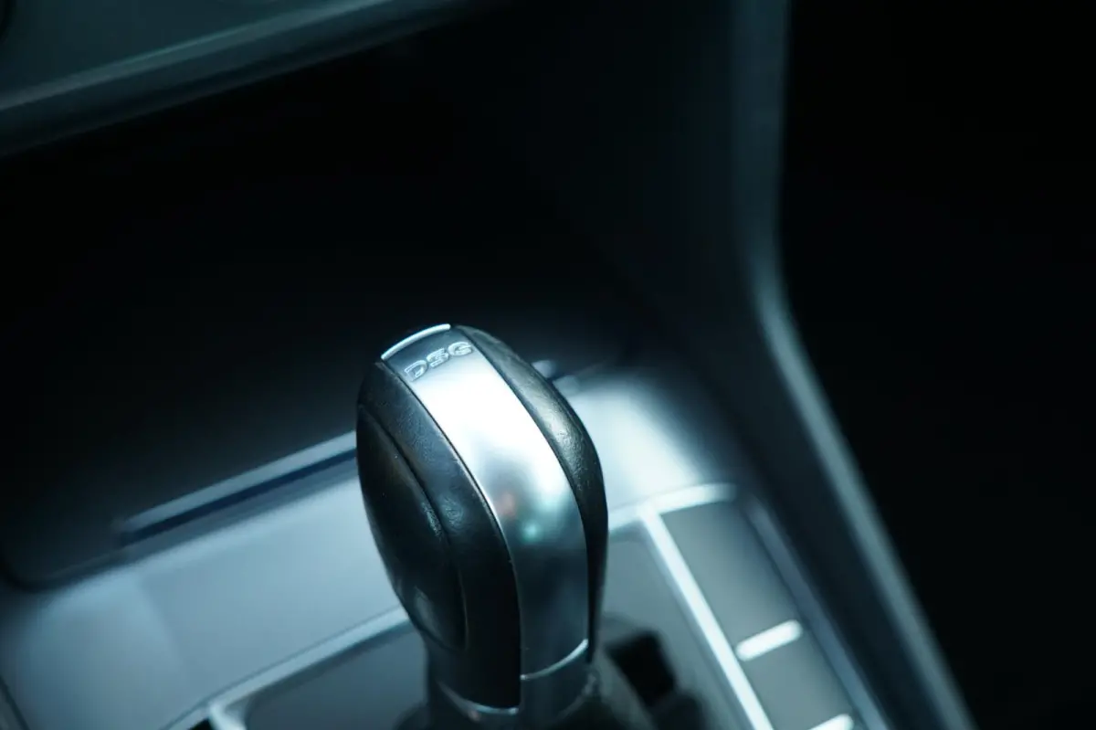 1.6 TDI Comfortline AUTOMAAT | Reflex Silver | Navi/Cruise/Trekhaak/Stoelverwarming - Keurig!