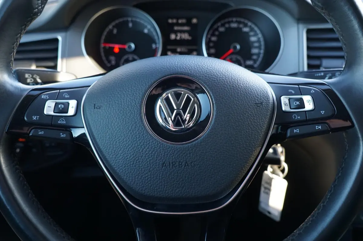 1.6 TDI Comfortline AUTOMAAT | Reflex Silver | Navi/Cruise/Trekhaak/Stoelverwarming - Keurig!
