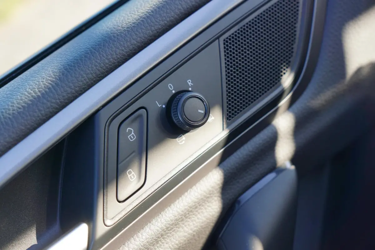 1.6 TDI Comfortline AUTOMAAT | Reflex Silver | Navi/Cruise/Trekhaak/Stoelverwarming - Keurig!