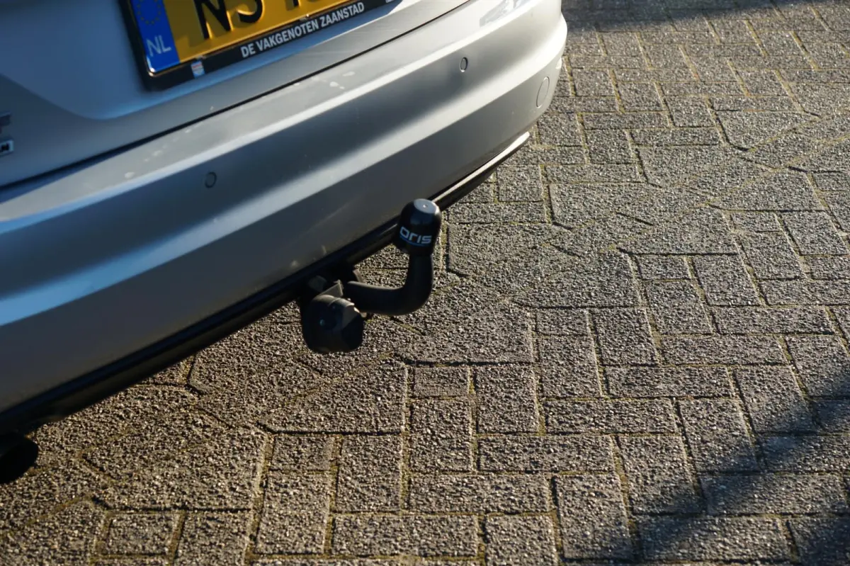 1.6 TDI Comfortline AUTOMAAT | Reflex Silver | Navi/Cruise/Trekhaak/Stoelverwarming - Keurig!