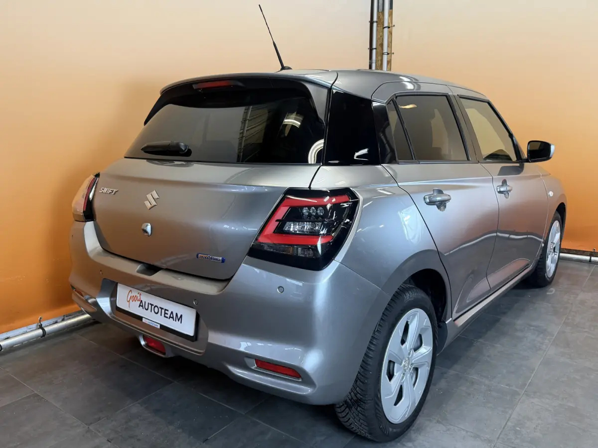 1.2 Select Smart Hybrid navi | camera | adaptive cruise lmv | stoelverwarming