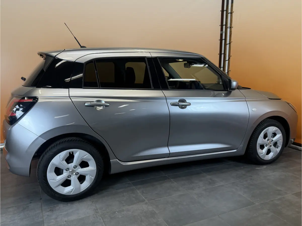 1.2 Select Smart Hybrid navi | camera | adaptive cruise lmv | stoelverwarming