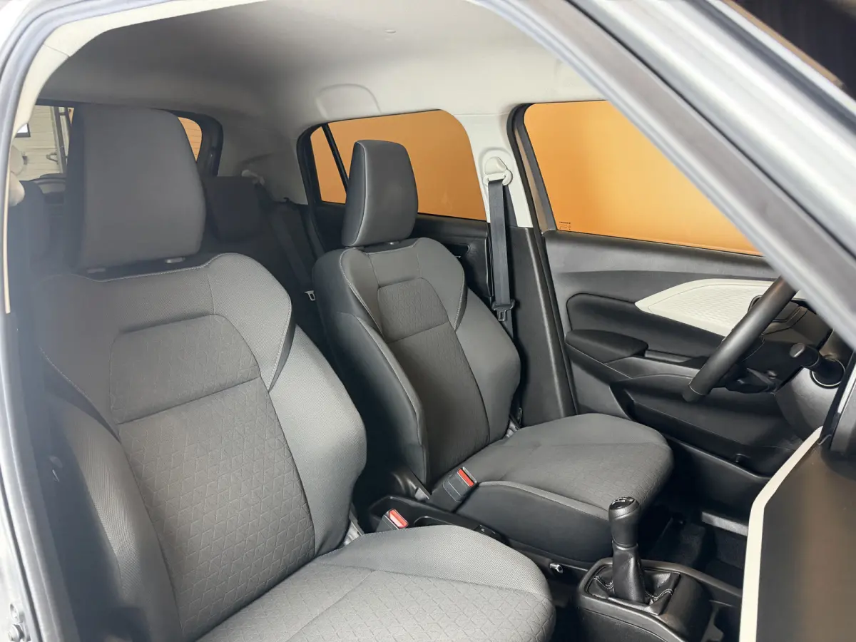 1.2 Select Smart Hybrid navi | camera | adaptive cruise lmv | stoelverwarming