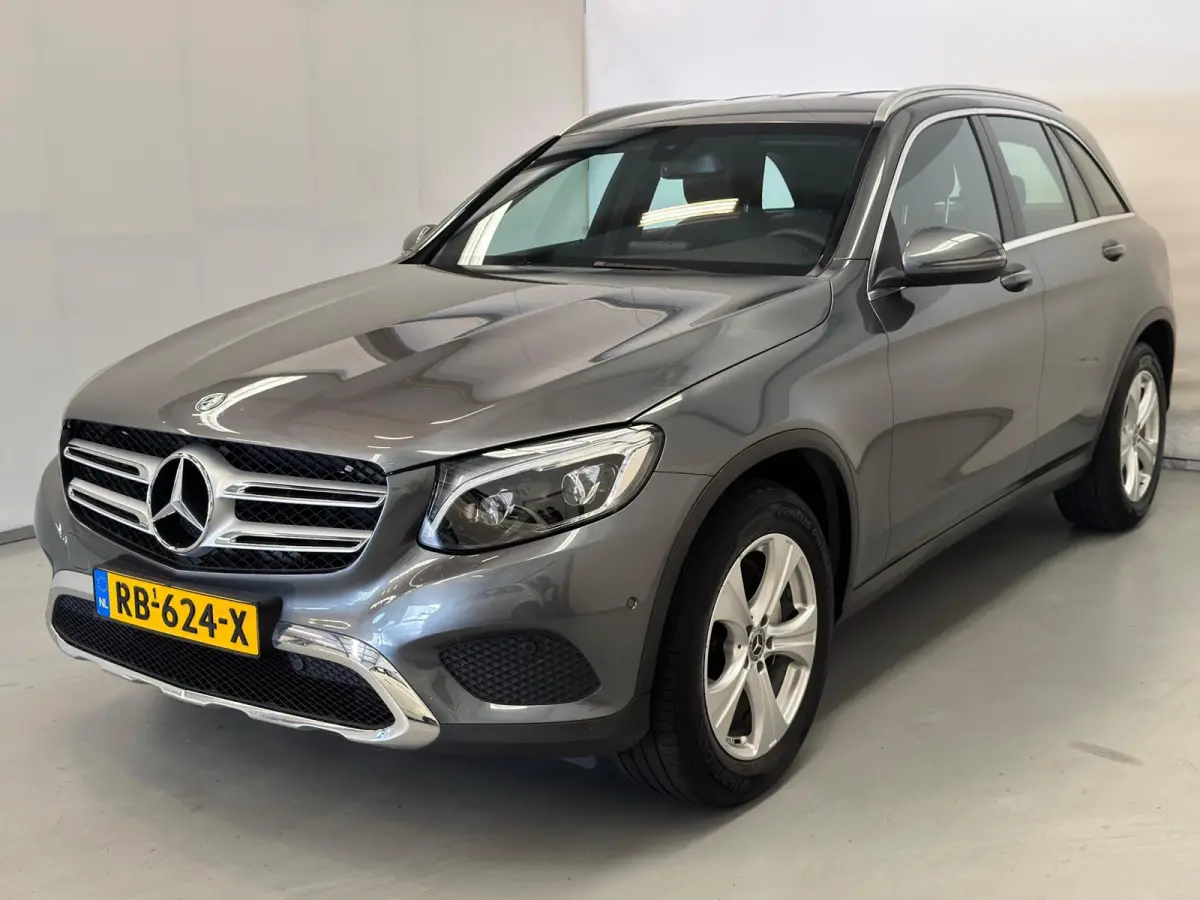 220d 4Matic / NL-auto / Stoelverwarming