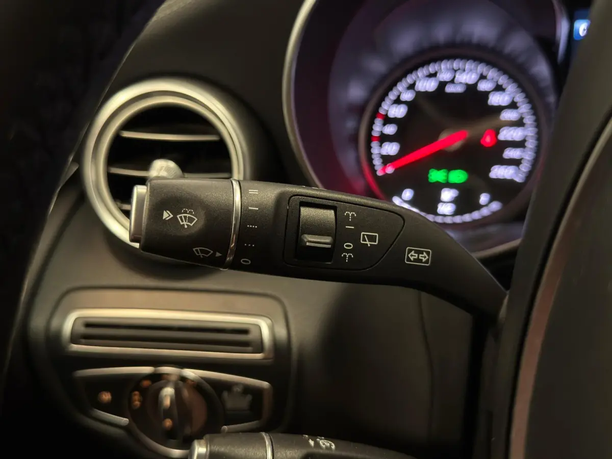 220d 4Matic / NL-auto / Stoelverwarming