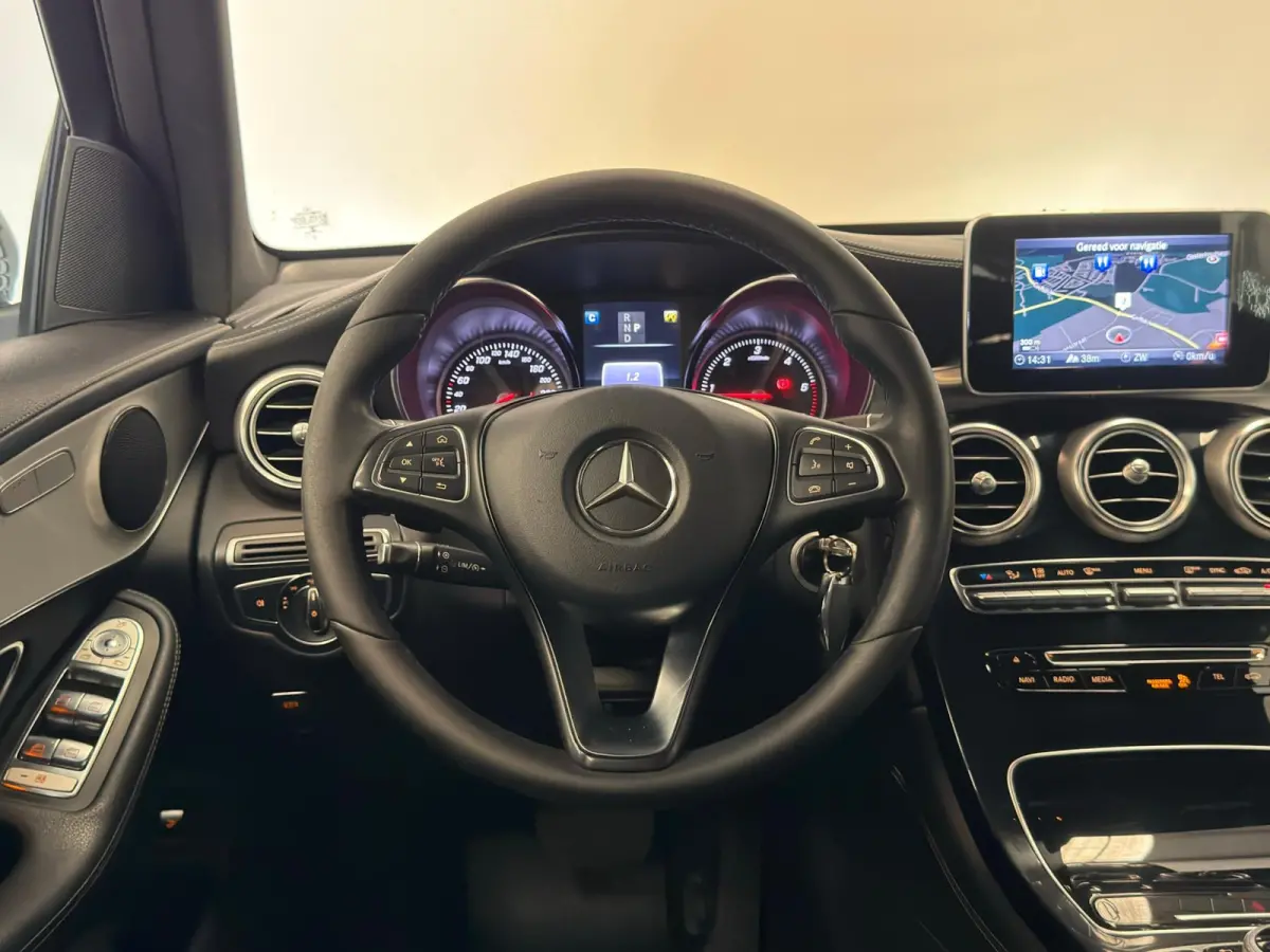 220d 4Matic / NL-auto / Stoelverwarming