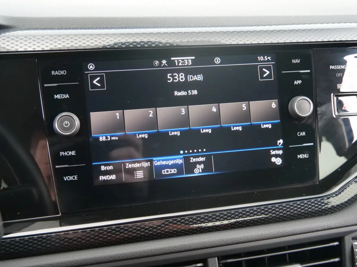 1.0 TSI Life Edition 96 Pk Automaat Apple Carplay / DAB / Camera / PDC / Climate control
