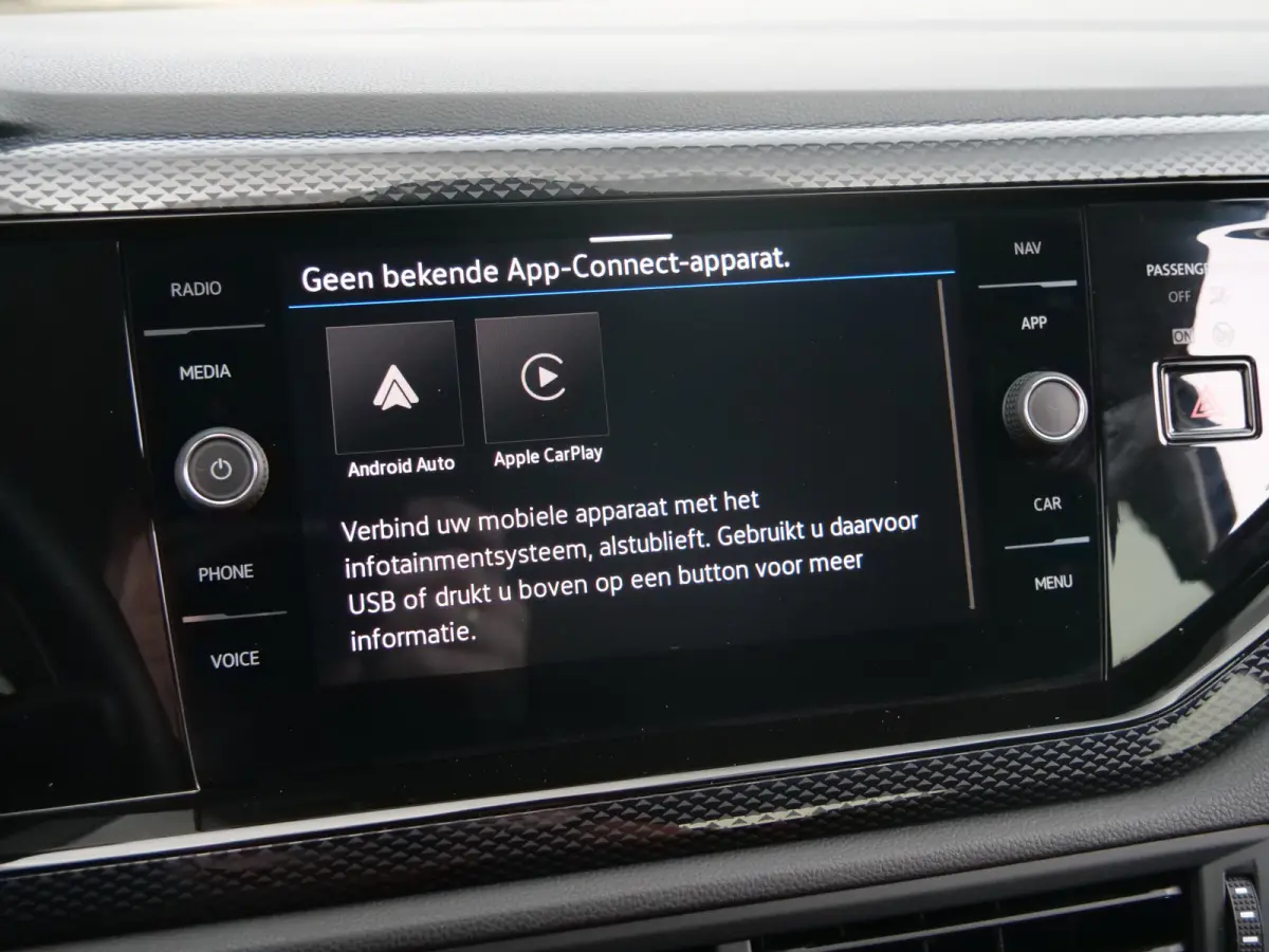 1.0 TSI Life Edition 96 Pk Automaat Apple Carplay / DAB / Camera / PDC / Climate control