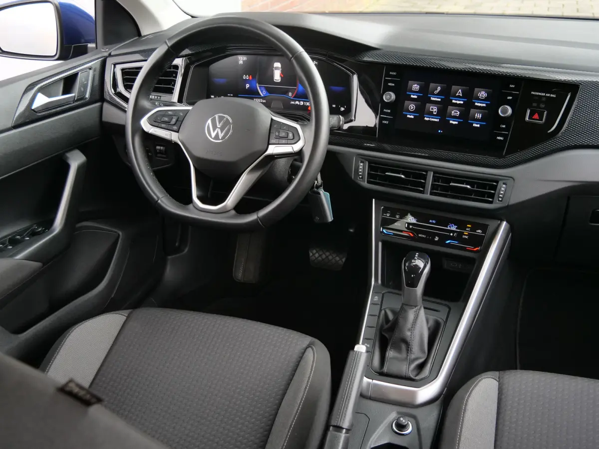 1.0 TSI Life Edition 96 Pk Automaat Apple Carplay / DAB / Camera / PDC / Climate control