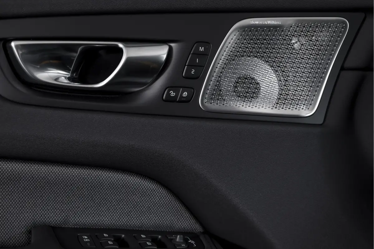 2.0 T8 Plug-in-hybrid AWD Polestar Engineered - Facelift MY26 | Bowers & Wilkins | Dig.Cockpit | Adapt.Cruise | Stoel+-Stuurverw. | PDC | 360 Camera | NAV + App.Connect + NAV | ECC | LM 22" 