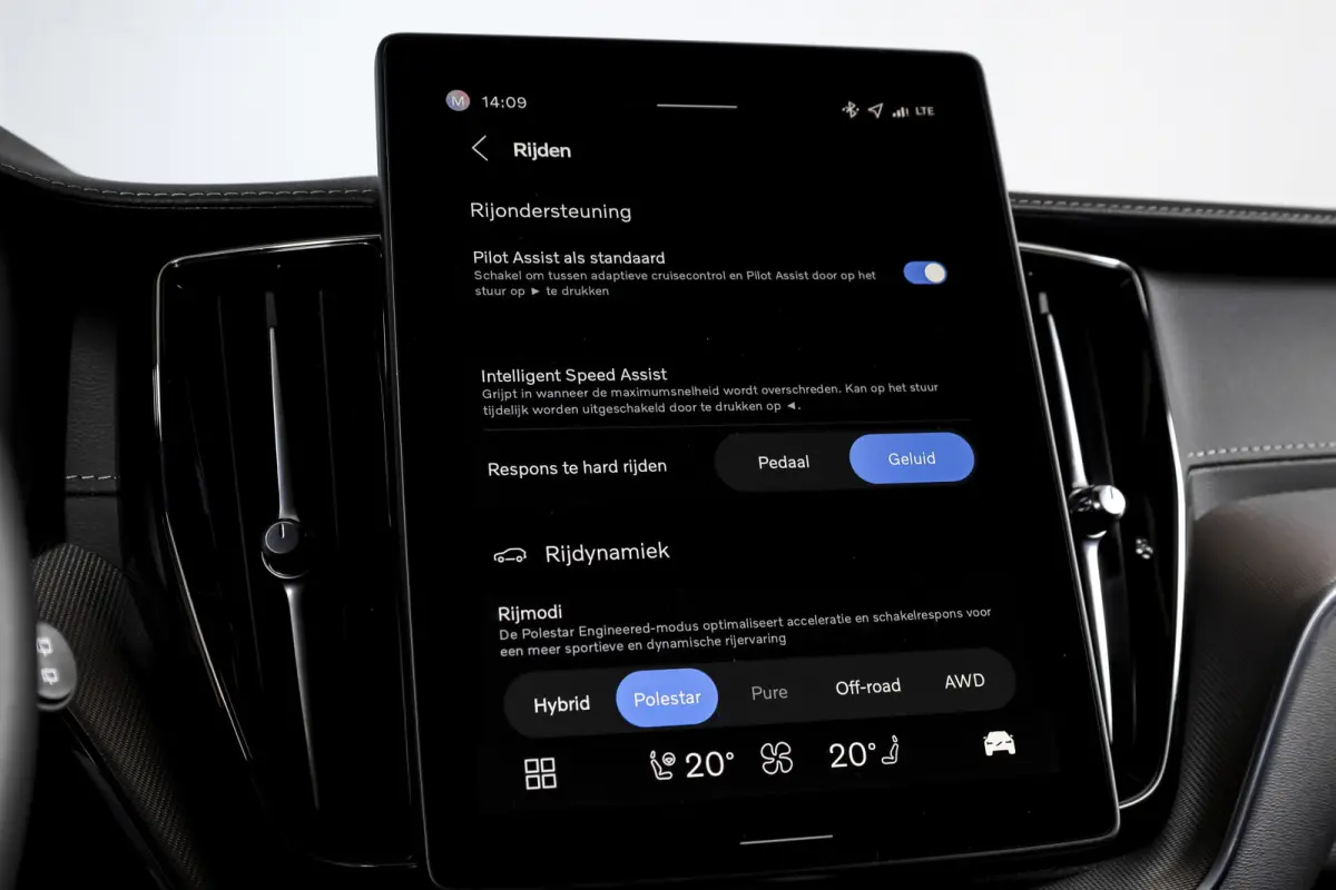 2.0 T8 Plug-in-hybrid AWD Polestar Engineered - Facelift MY26 | Bowers & Wilkins | Dig.Cockpit | Adapt.Cruise | Stoel+-Stuurverw. | PDC | 360 Camera | NAV + App.Connect + NAV | ECC | LM 22" 