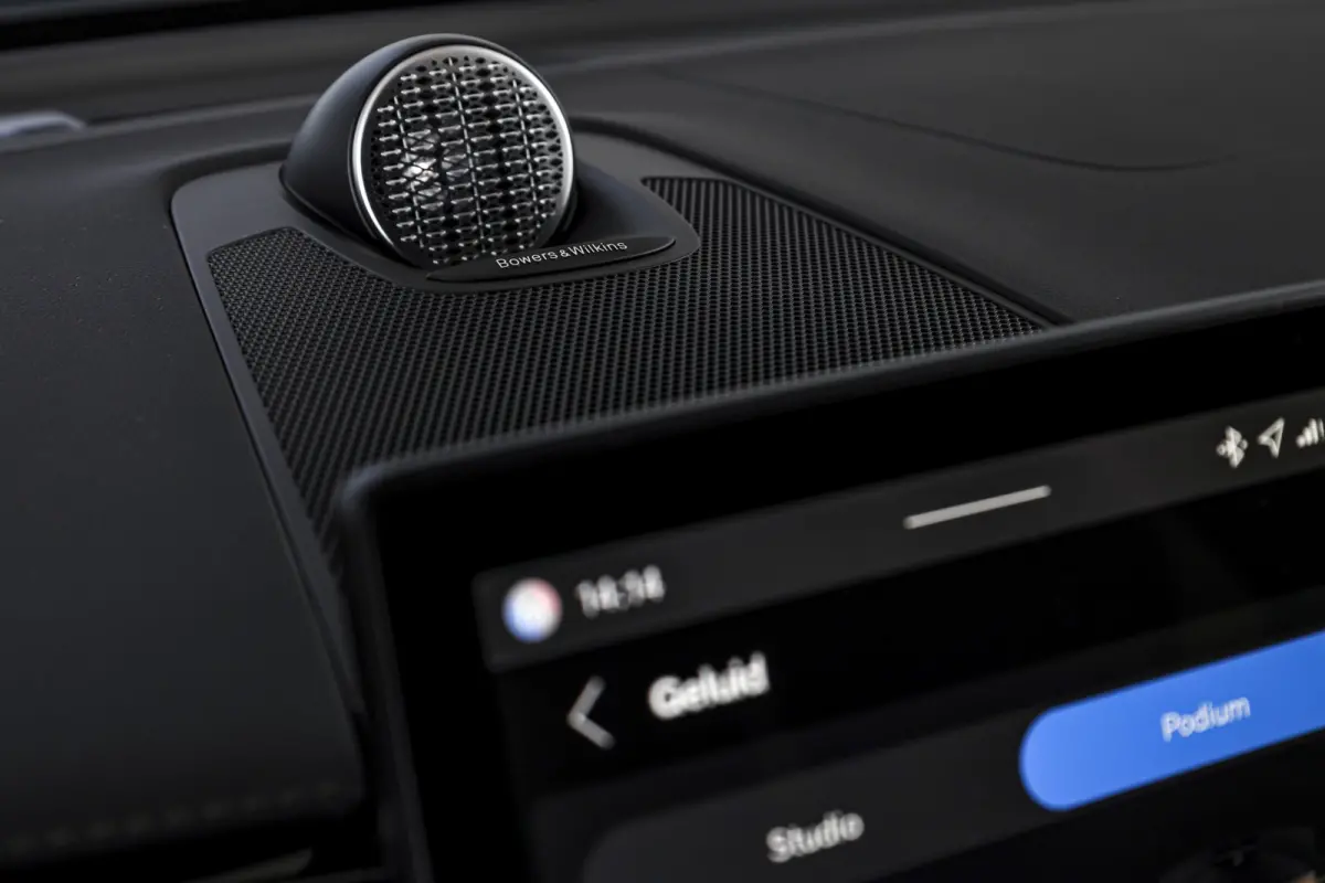 2.0 T8 Plug-in-hybrid AWD Polestar Engineered - Facelift MY26 | Bowers & Wilkins | Dig.Cockpit | Adapt.Cruise | Stoel+-Stuurverw. | PDC | 360 Camera | NAV + App.Connect + NAV | ECC | LM 22" 