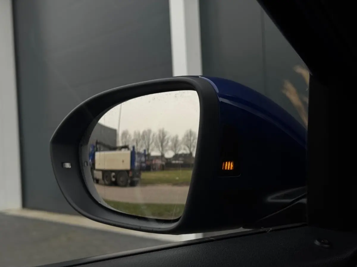 1.5 TSI R-Line 11-2025 IQ LIGHT NAVI CAMERA CLIMATE SPORTVELGEN