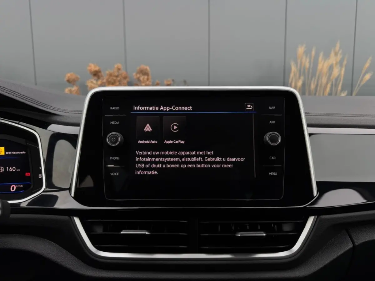 1.5 TSI R-Line 11-2025 IQ LIGHT NAVI CAMERA CLIMATE SPORTVELGEN