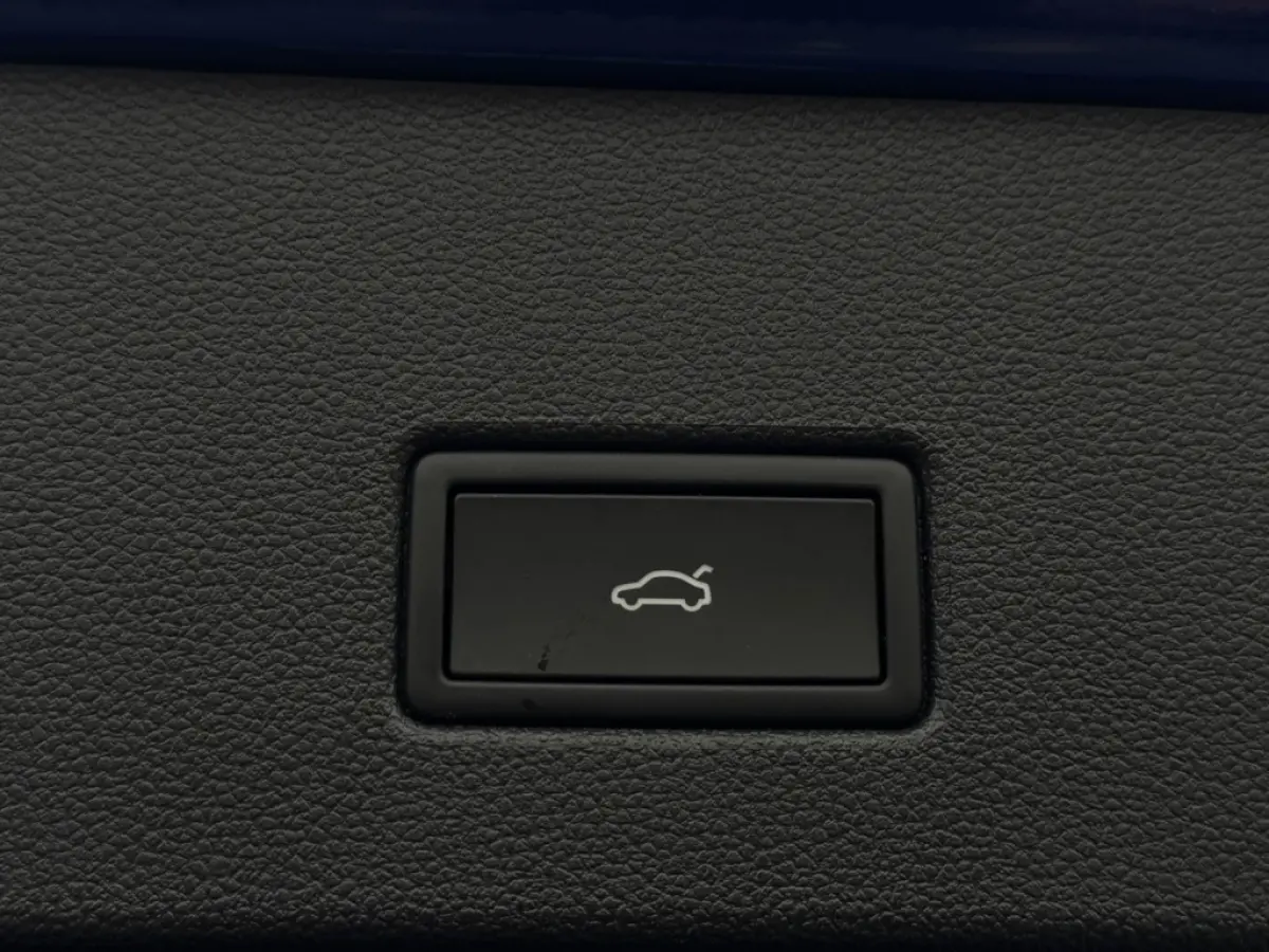 1.5 TSI R-Line 11-2025 IQ LIGHT NAVI CAMERA CLIMATE SPORTVELGEN