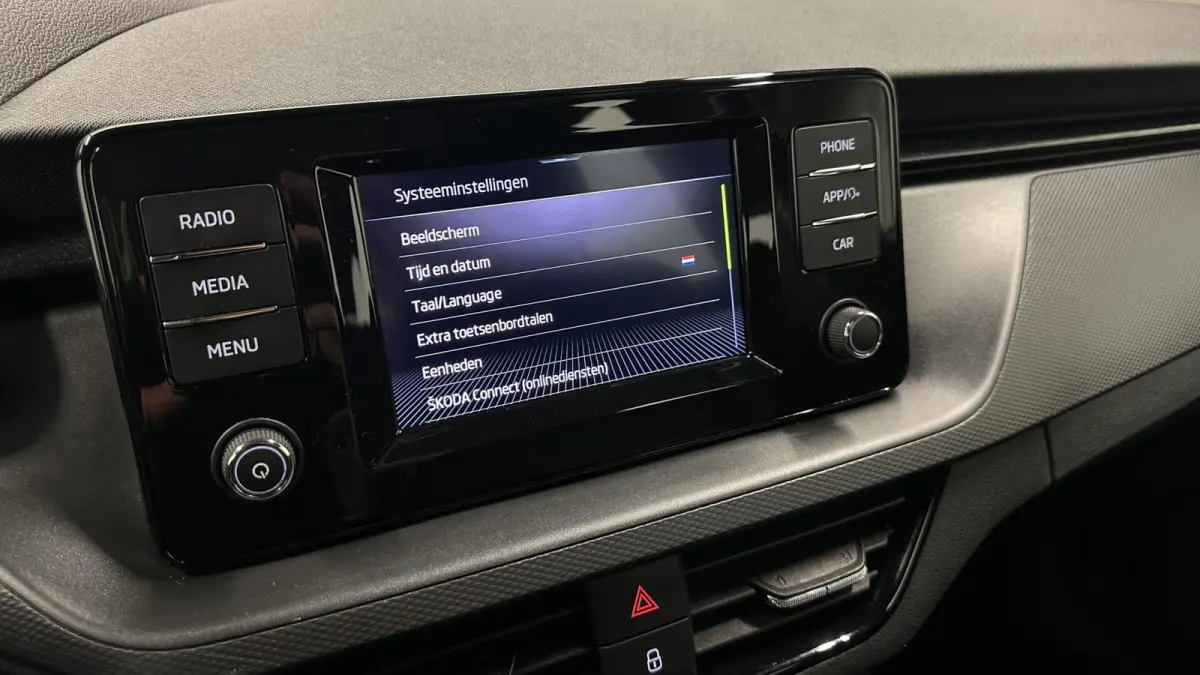 1.0 TSI Ambition CAMERA CARPLAY LED CRUISE DAB.