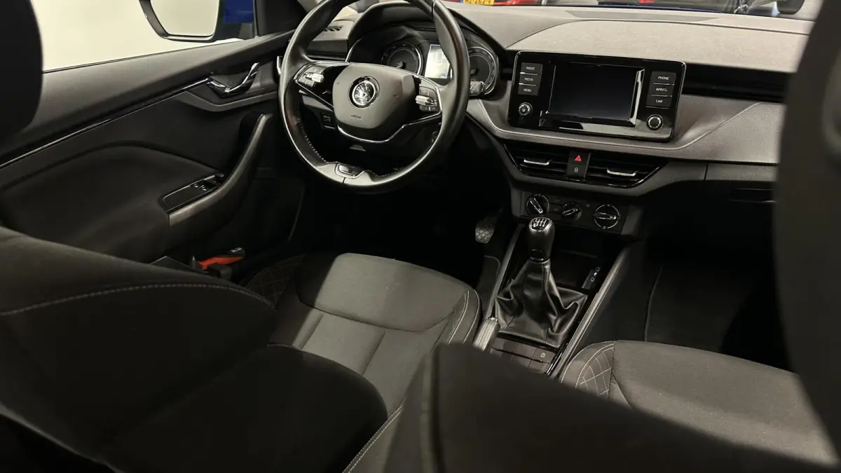 1.0 TSI Ambition CAMERA CARPLAY LED CRUISE DAB.