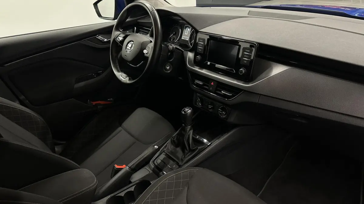 1.0 TSI Ambition CAMERA CARPLAY LED CRUISE DAB.
