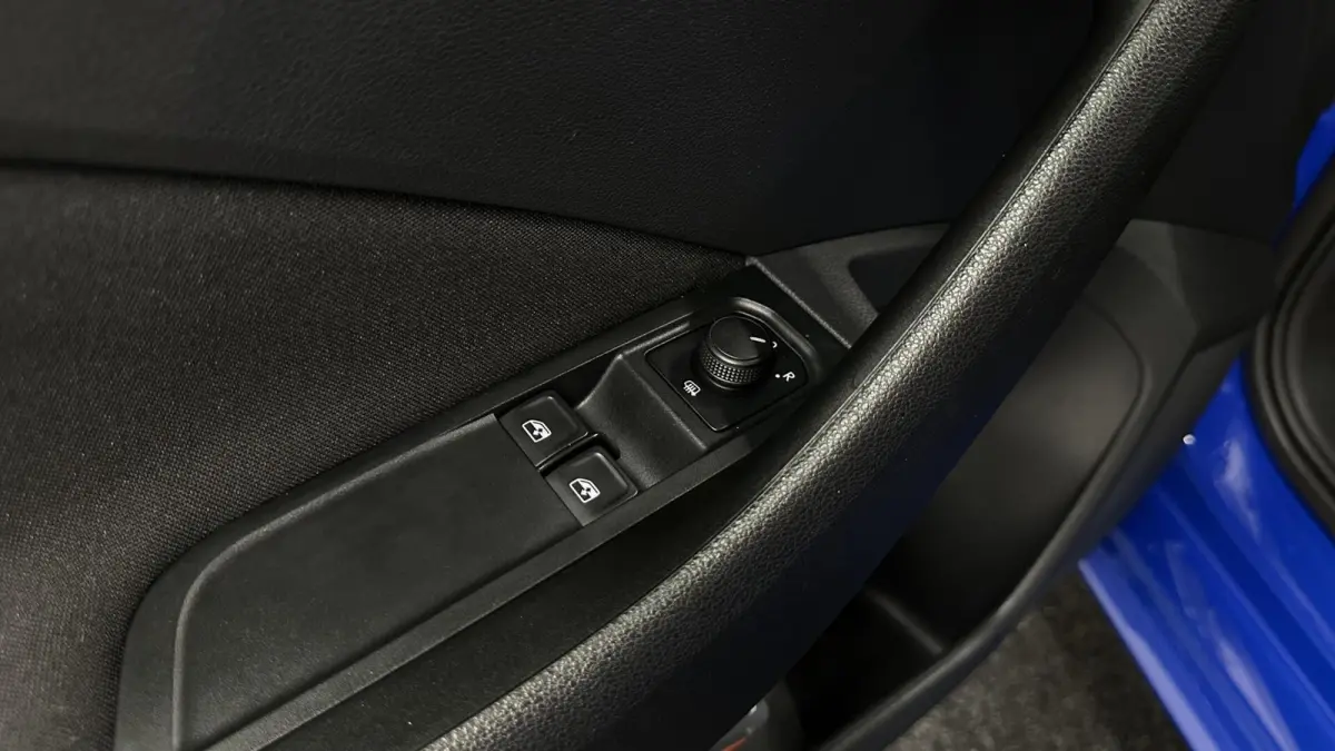 1.0 TSI Ambition CAMERA CARPLAY LED CRUISE DAB.