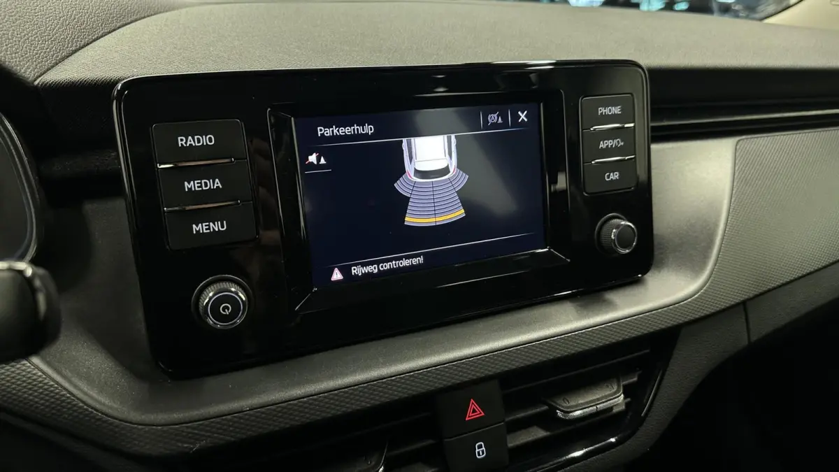 1.0 TSI Ambition CAMERA CARPLAY LED CRUISE DAB.