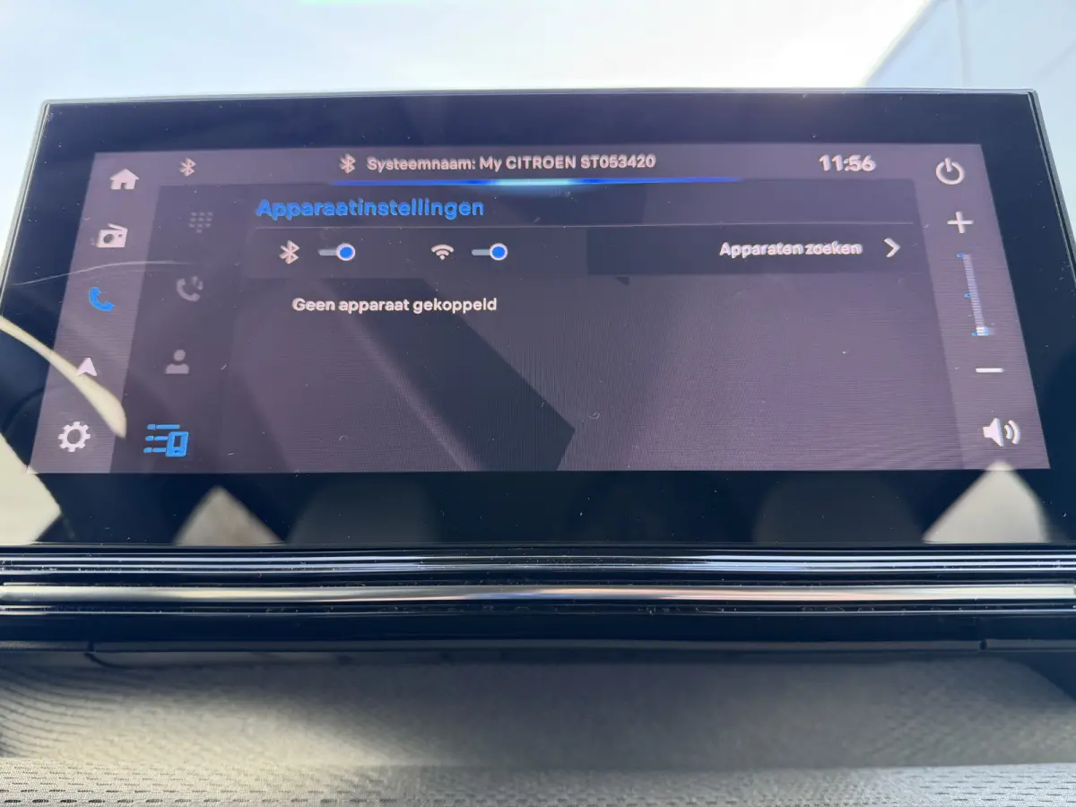 100pk Max (Camera - Navigatie - Automatische Airco - LED - 17"- Apple Carplay - Draadloos laden - Two Tone)