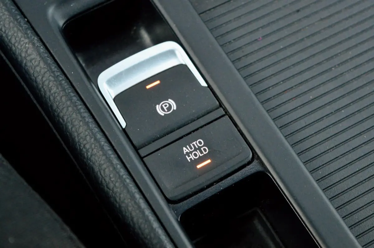 1.6 TDI Business Edition R Connected