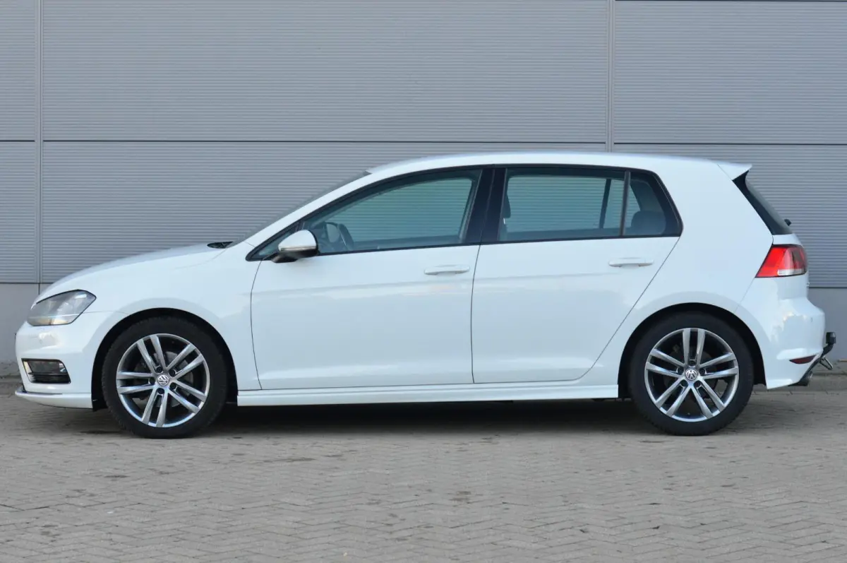 1.6 TDI Business Edition R Connected