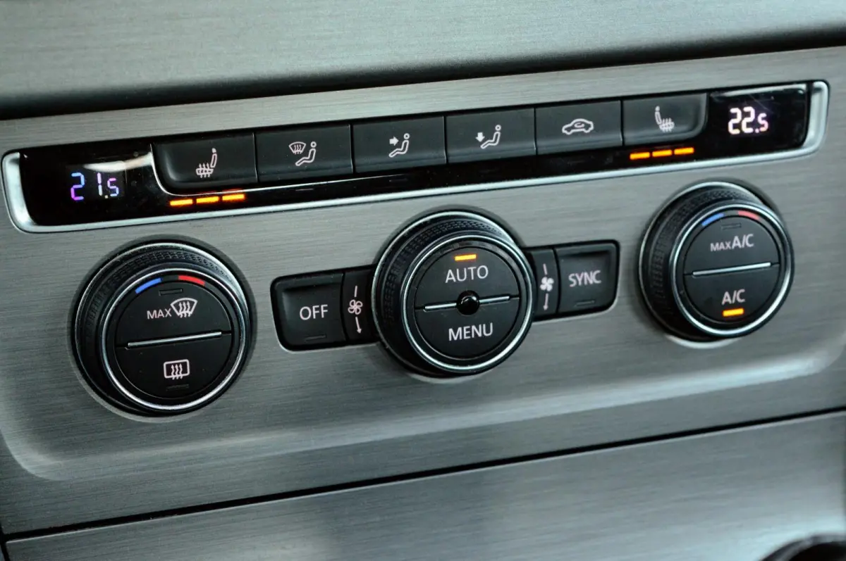 1.6 TDI Business Edition R Connected