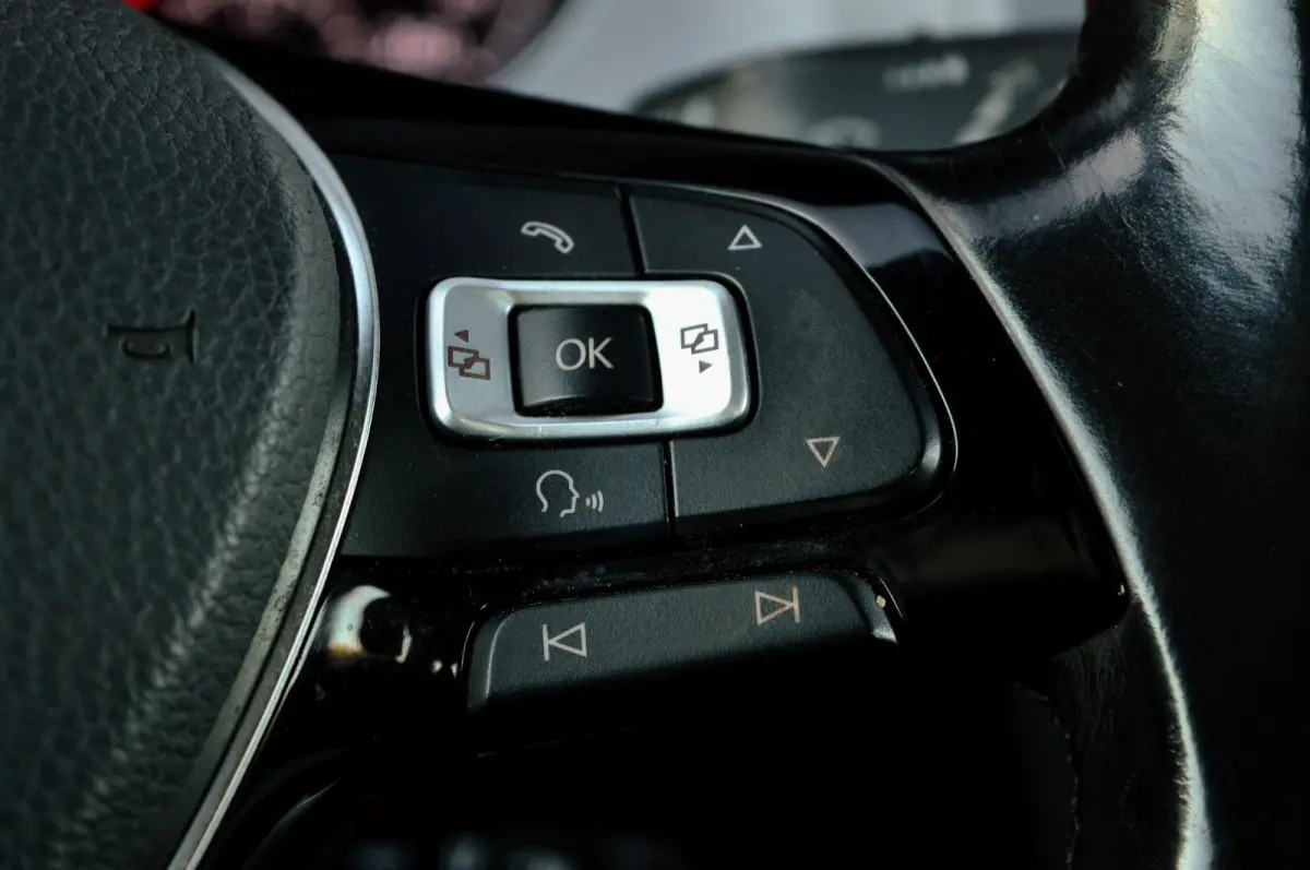 1.6 TDI Business Edition R Connected