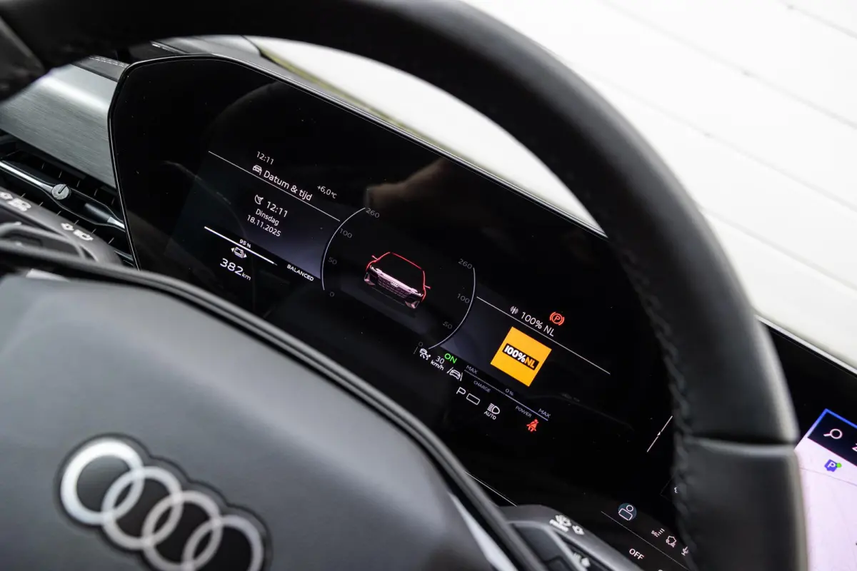 286pk Advanced edition 83 kWh | Trekhaak | Verwarmbaar stuur | Keyless entry