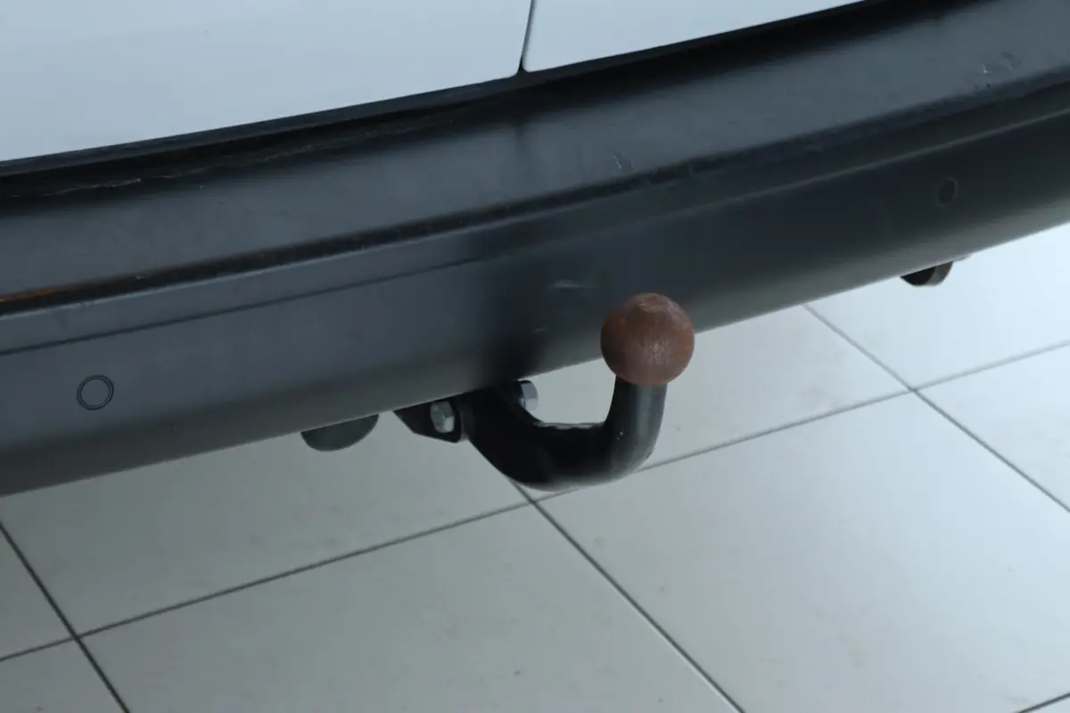 2.0 BlueHDI 180 S&S DC | Cruise Control | Trekhaak | Betimmering | Leder | LMV | Camera | Carplay | Climate |