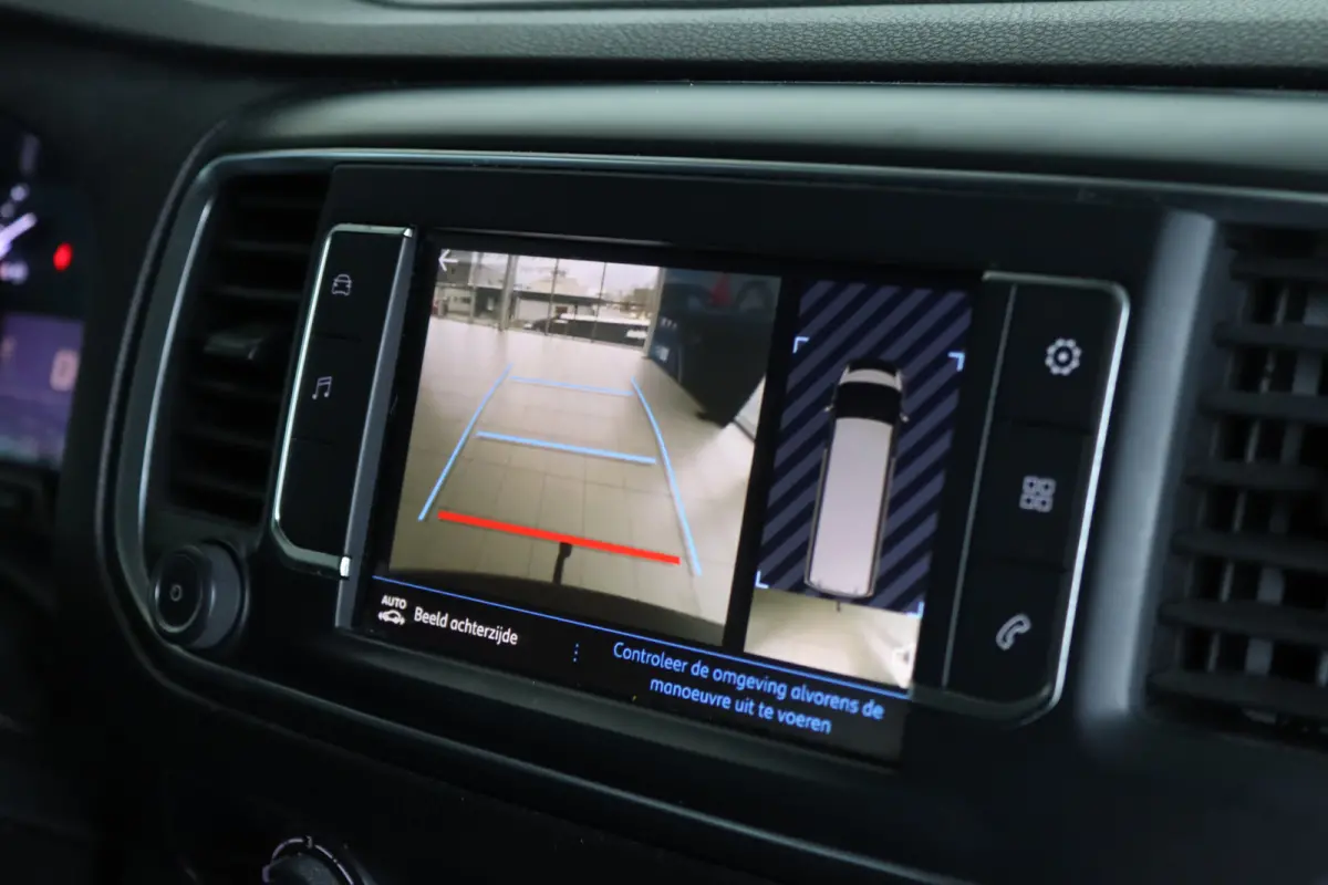 2.0 BlueHDI 180 S&S DC | Cruise Control | Trekhaak | Betimmering | Leder | LMV | Camera | Carplay | Climate |