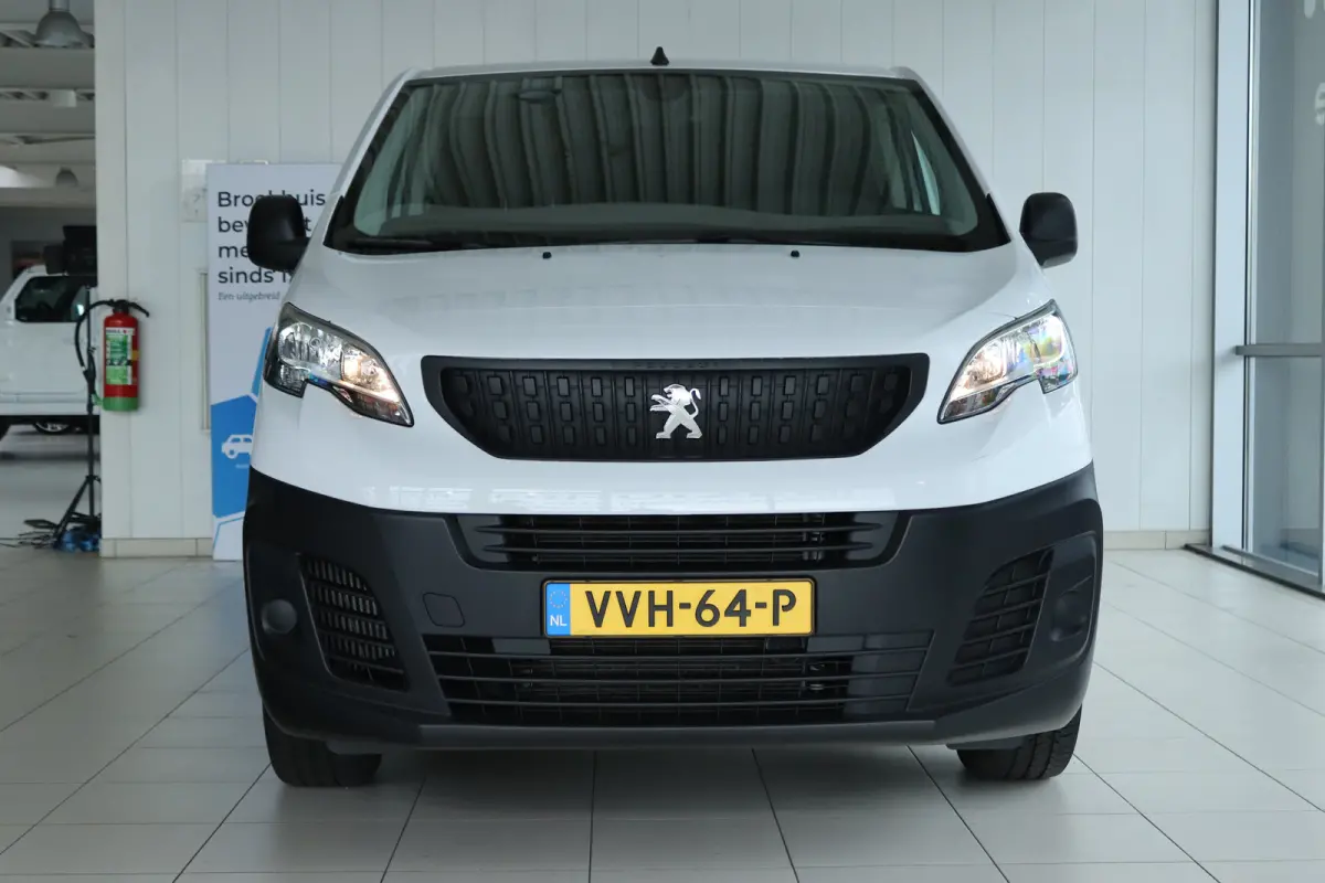 2.0 BlueHDI 180 S&S DC | Cruise Control | Trekhaak | Betimmering | Leder | LMV | Camera | Carplay | Climate |