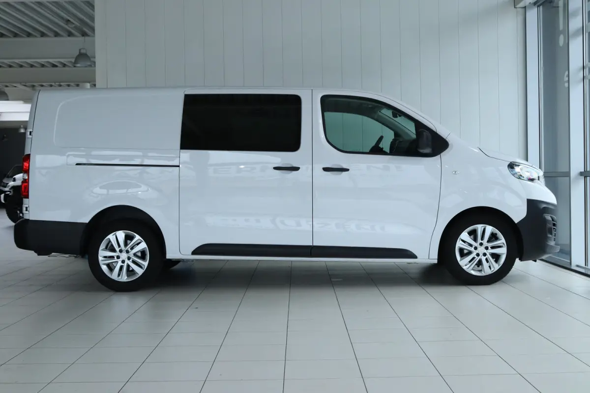 2.0 BlueHDI 180 S&S DC | Cruise Control | Trekhaak | Betimmering | Leder | LMV | Camera | Carplay | Climate |