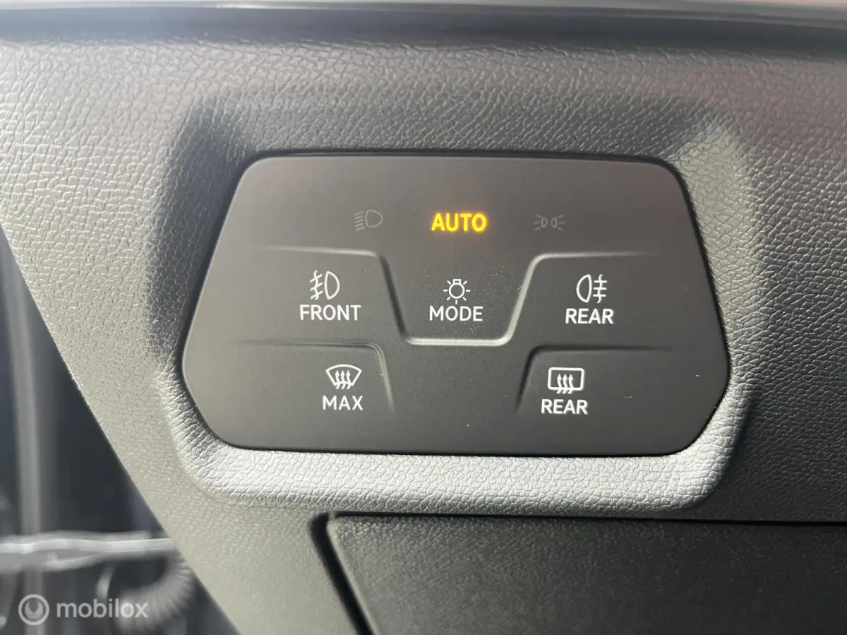 1.5 eTSI LED*NAVI*CAMERA*CRUISE*PDC*CARPLAY*