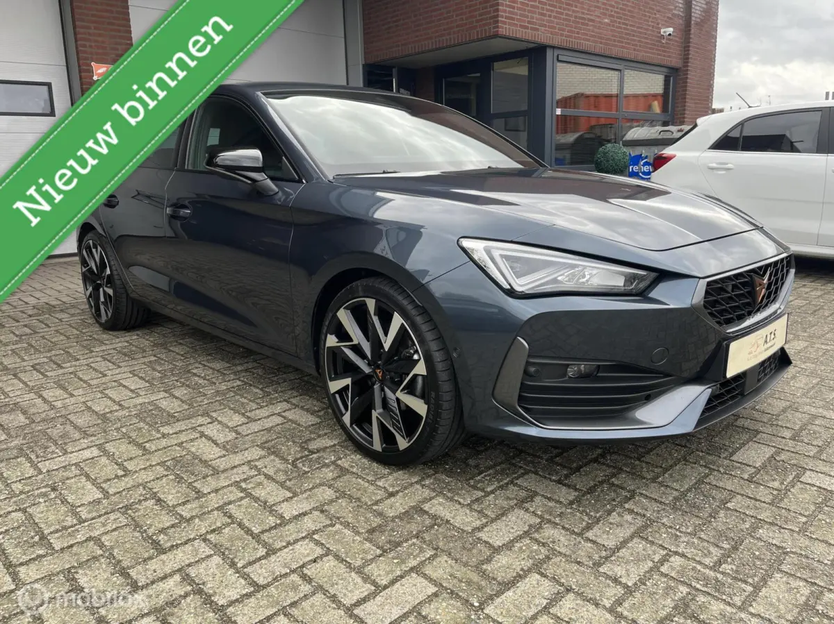 1.5 eTSI LED*NAVI*CAMERA*CRUISE*PDC*CARPLAY*